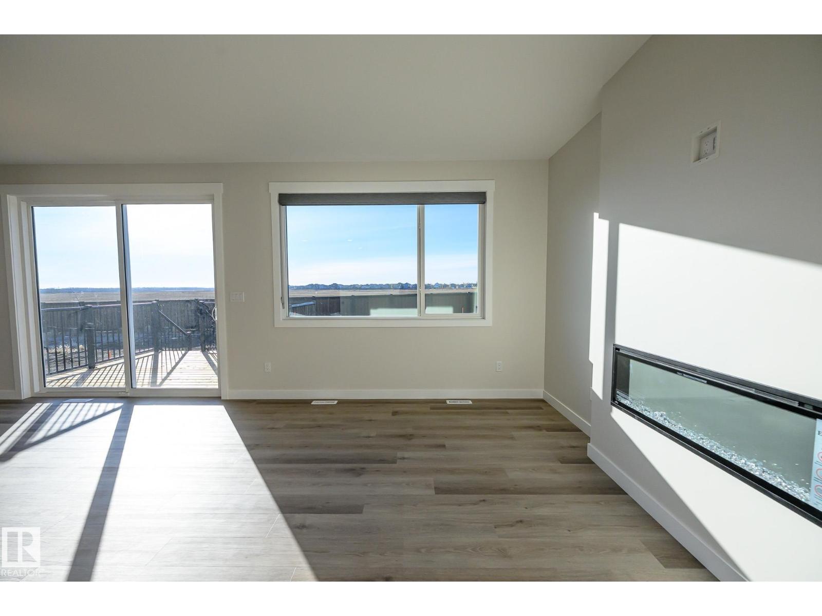 2340 160 St Sw Property Photo 5