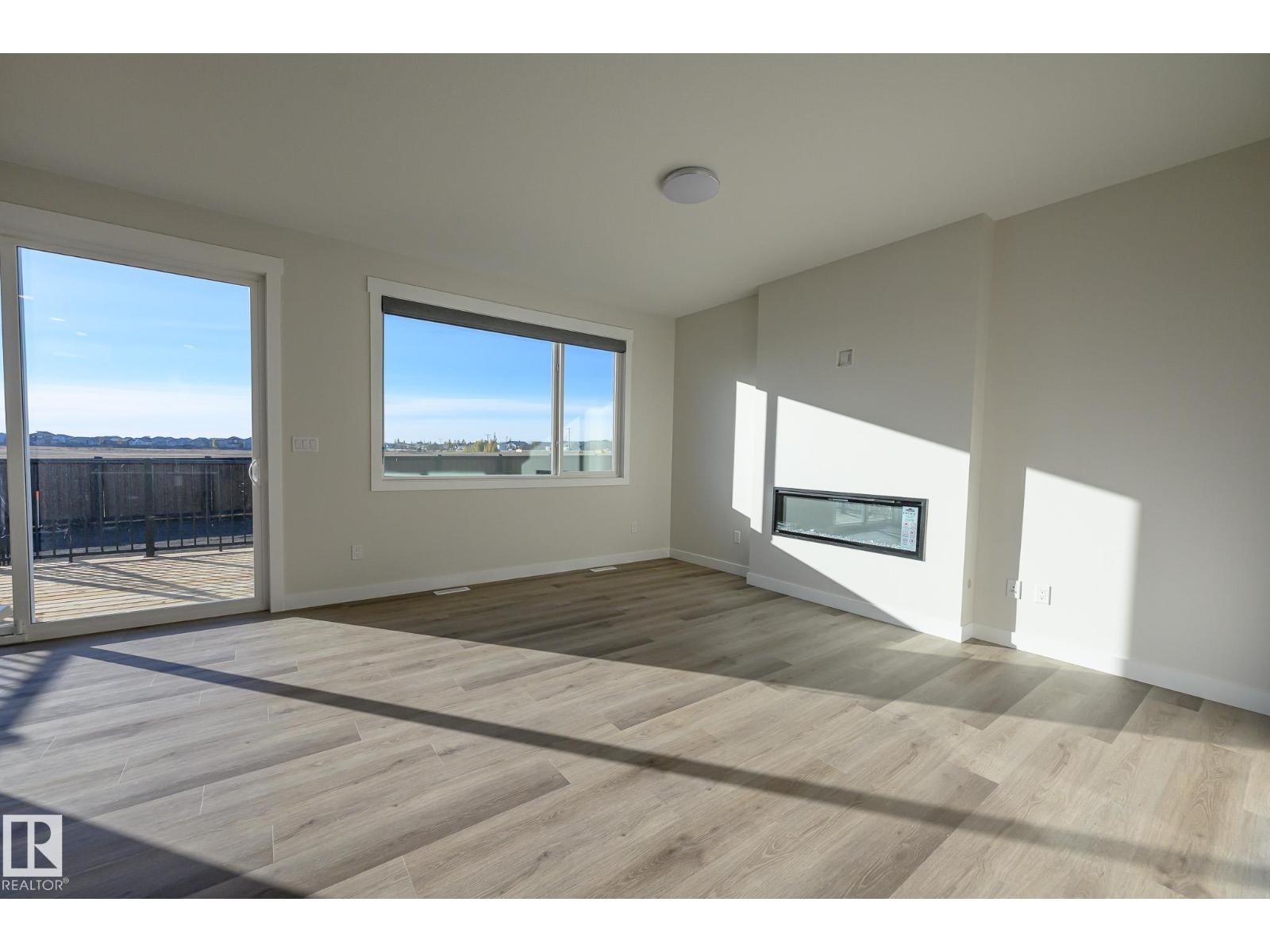 2340 160 St Sw Property Photo 7
