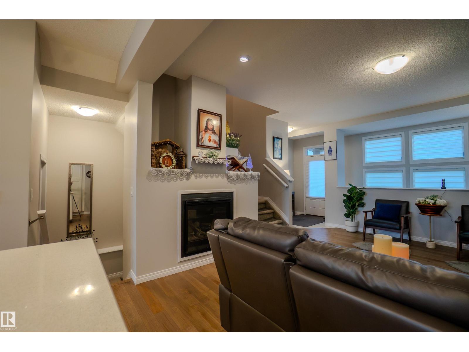 1766 Dumont Cr Sw Sw Property Photo 3