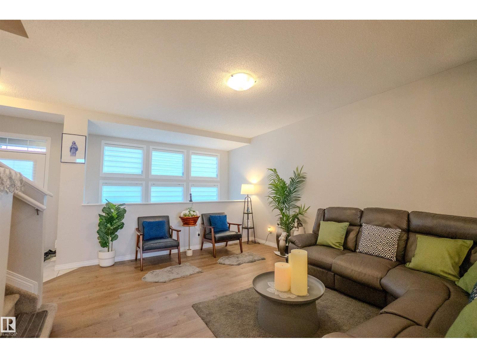 1766 Dumont Cr Sw Sw Property Photo 4