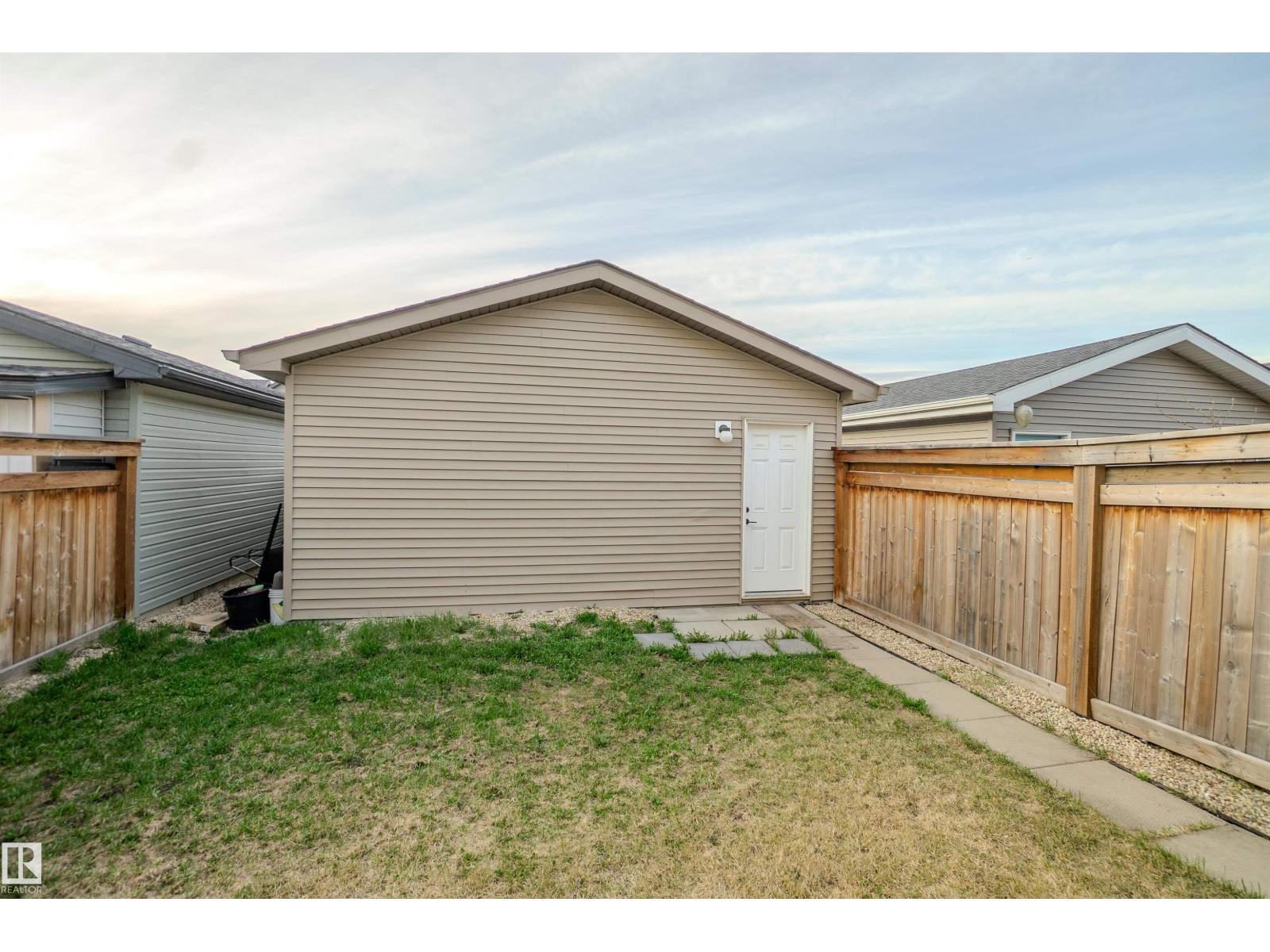 1766 Dumont Cr Sw Sw Property Photo 34