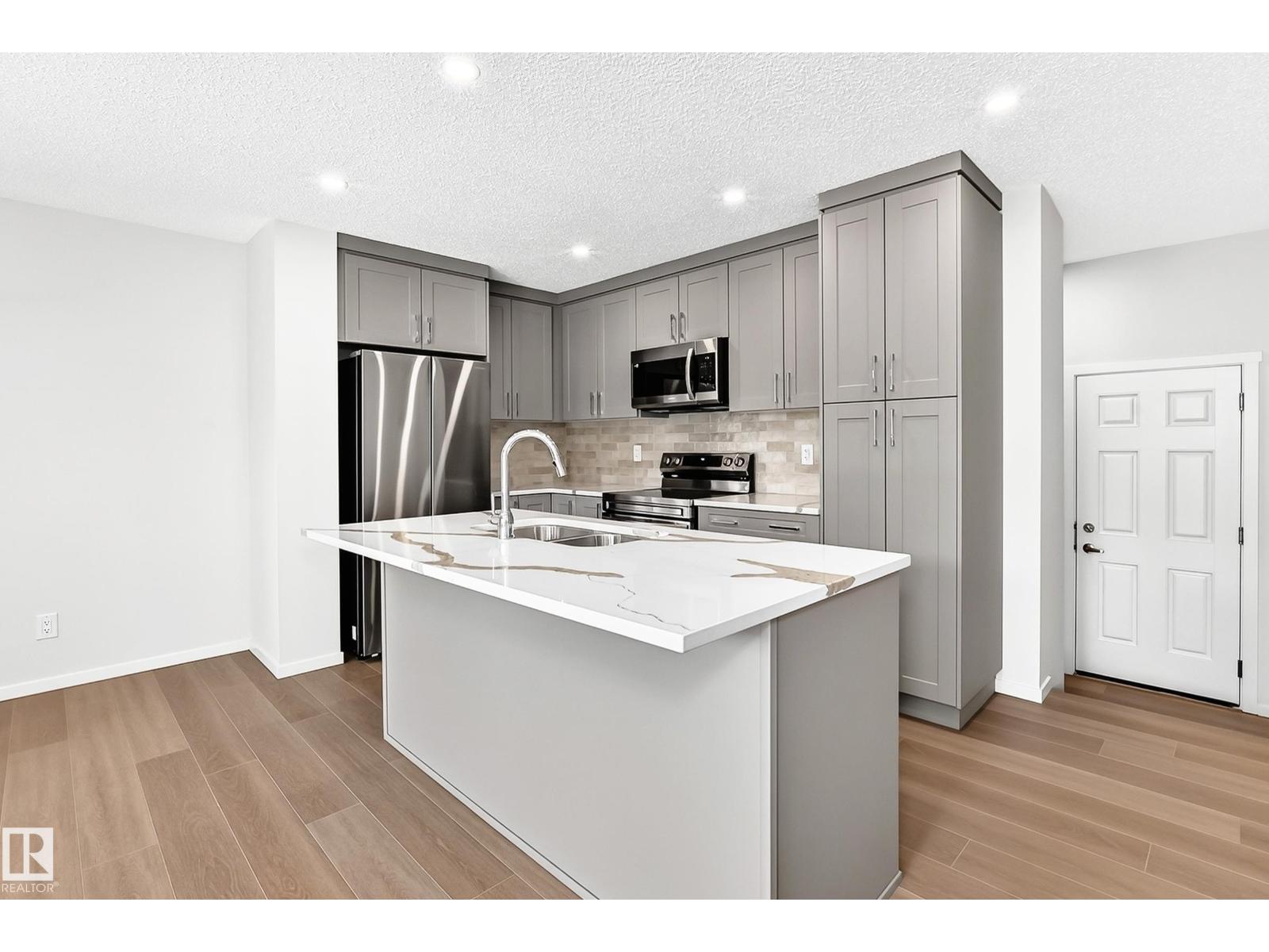 1081 Hearthstone Bv Property Photo 6