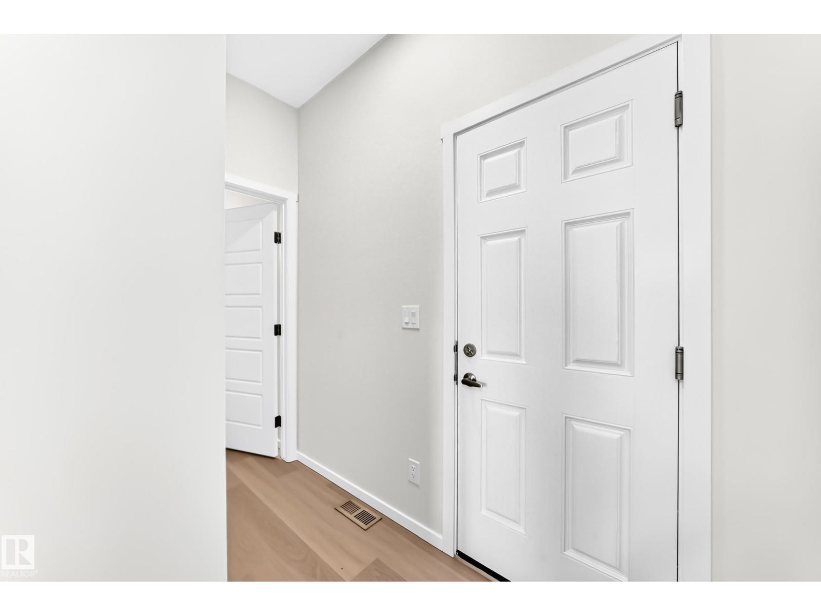 1081 Hearthstone Bv Property Photo 21
