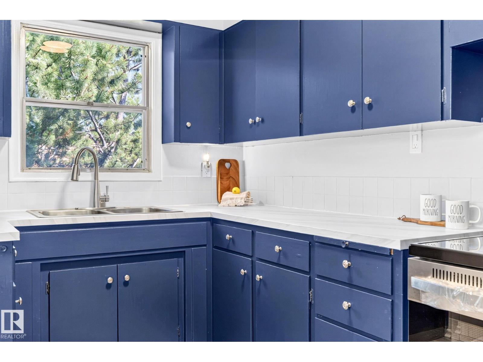 16152 110b Av Nw Nw Property Photo 33