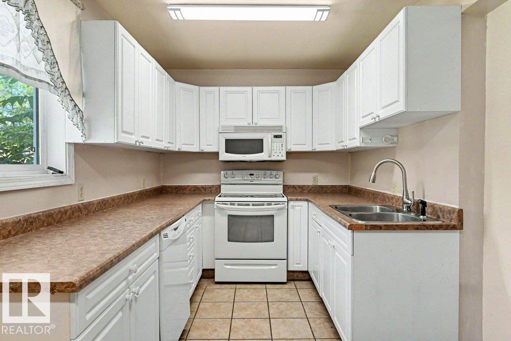 26 Louisbourg Pl Property Photo 28