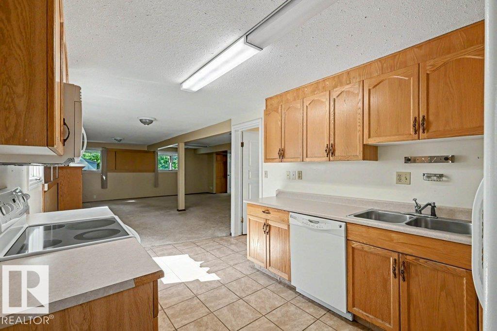 26 Louisbourg Pl Property Photo 43