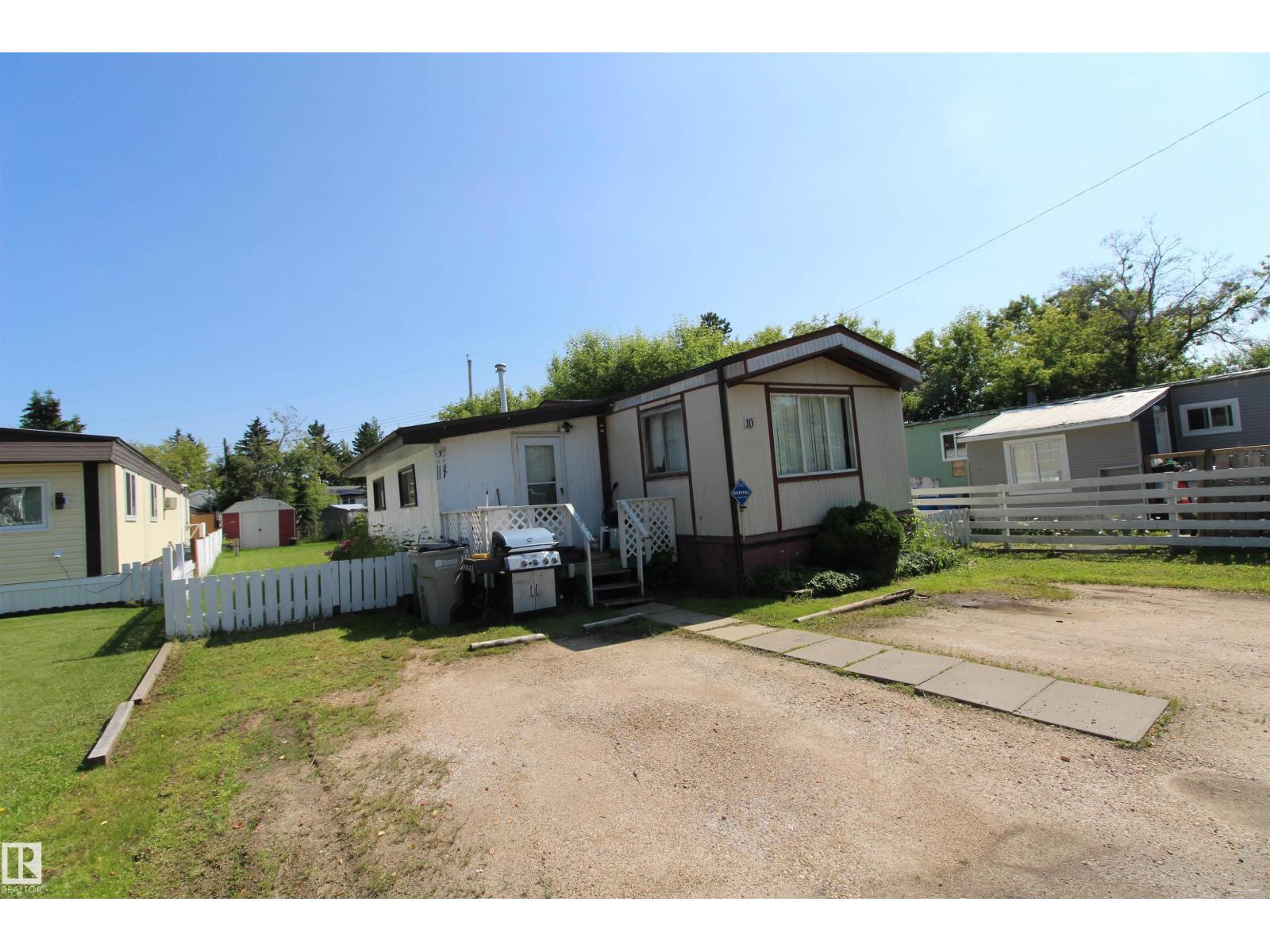 #10 9501 104 Ave