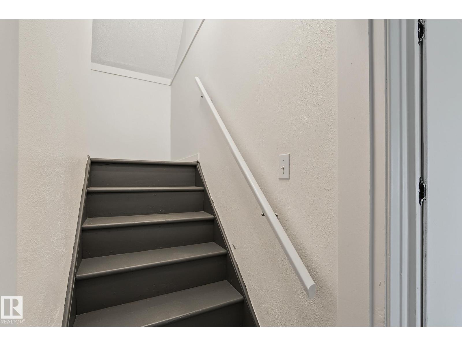 11147 78 Av Nw Property Photo 20