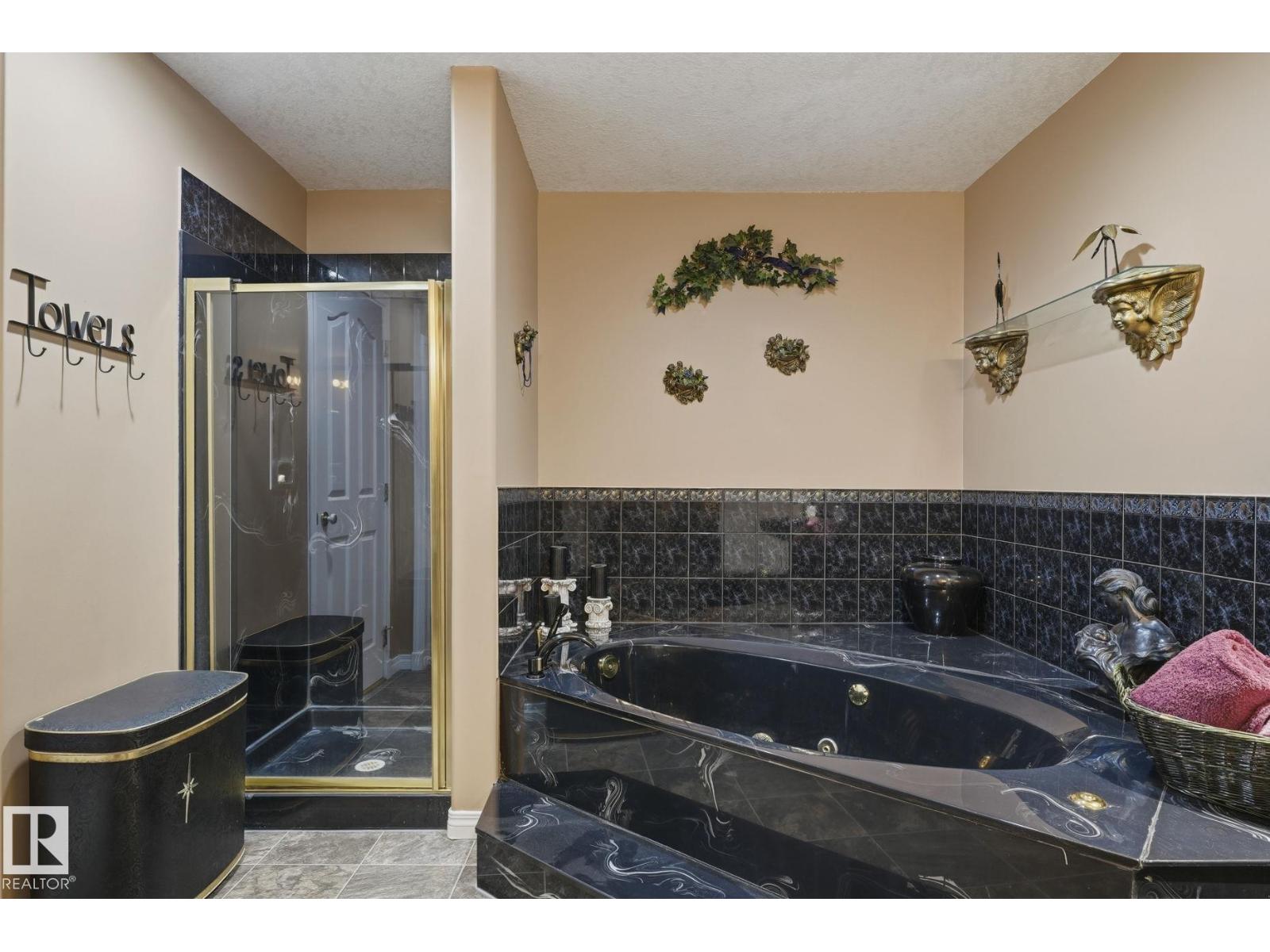 9 Martin Rd Property Photo 36