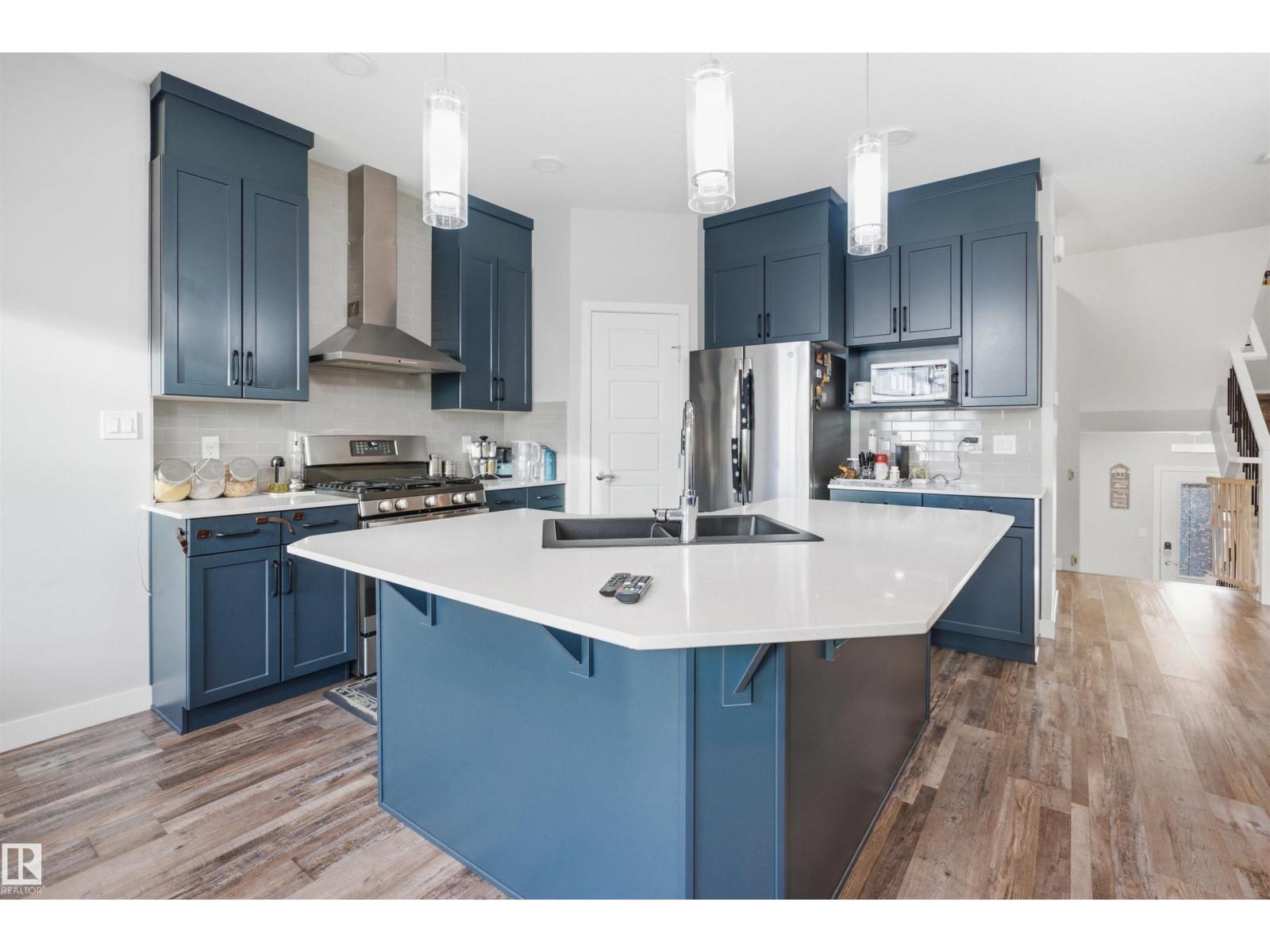 2284 Chokecherry Cl Sw Property Photo 10