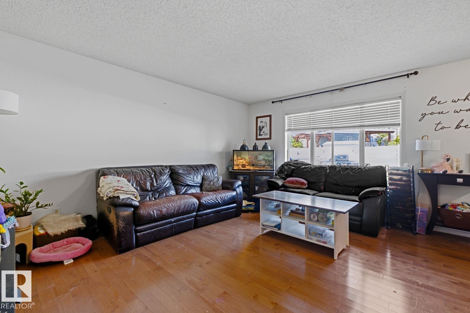 3724 163 Av Nw Property Photo 14
