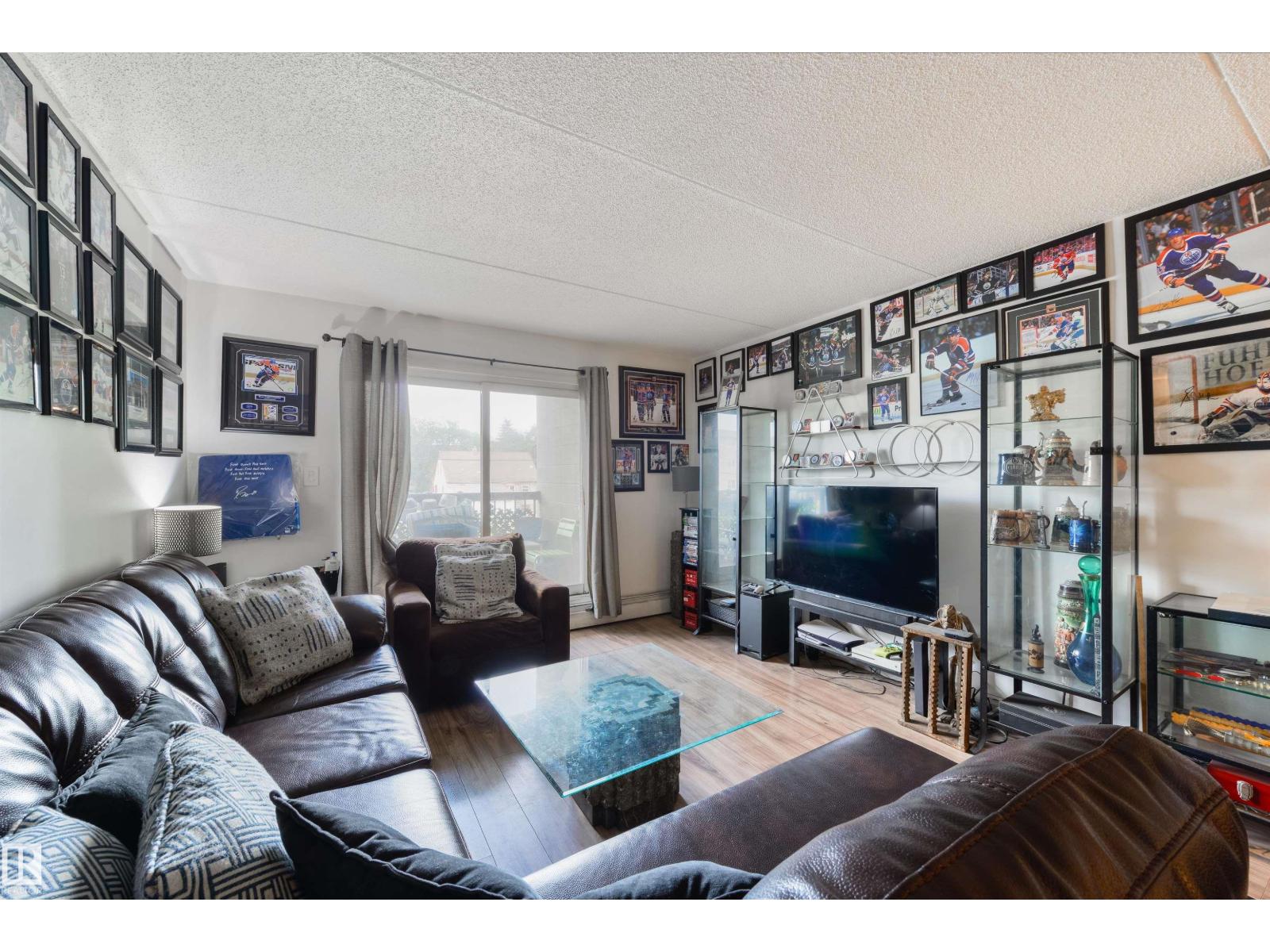 #204 11026 106 St Nw Property Photo 8