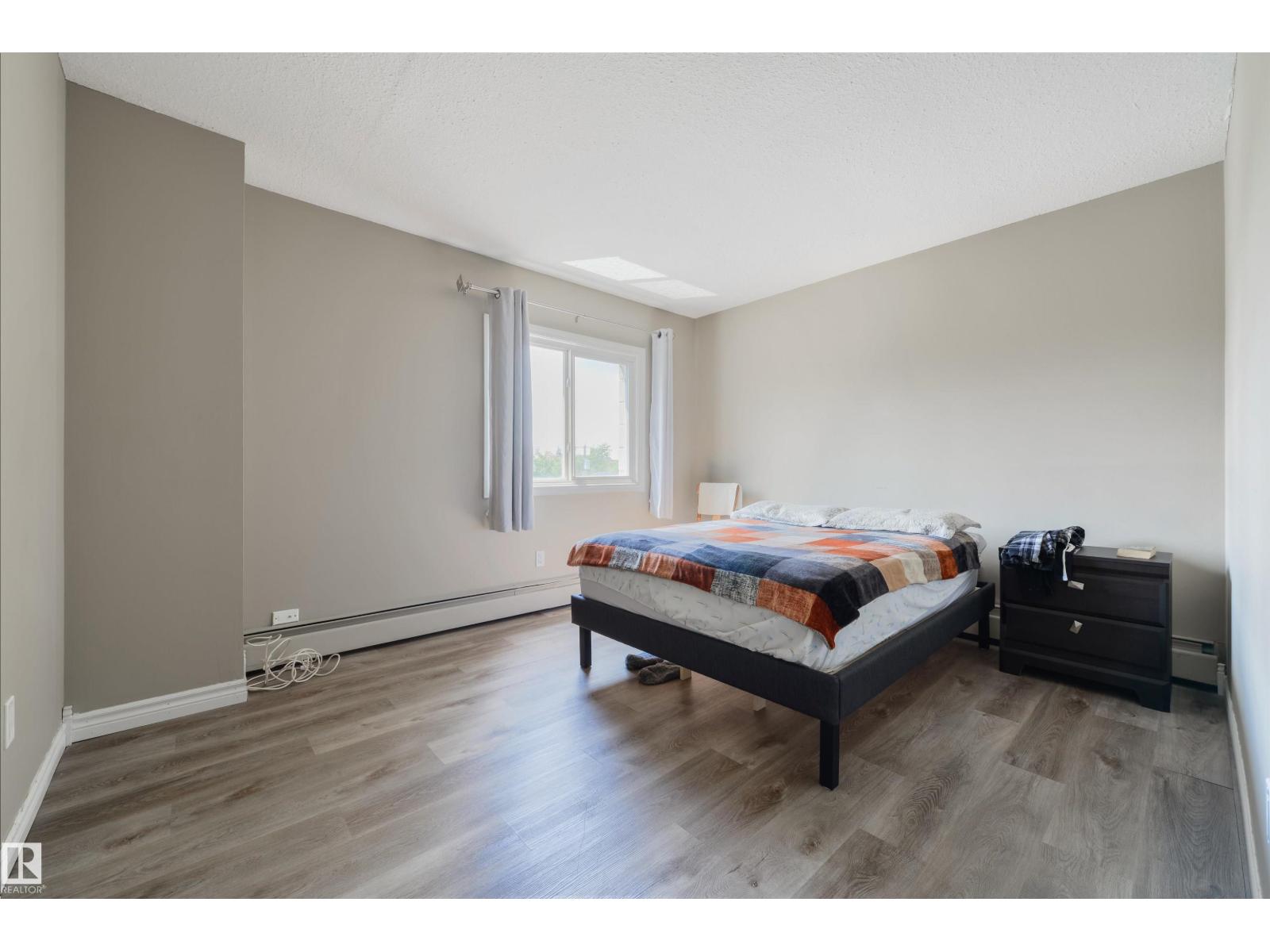 #401 11026 106 St Nw Property Photo 23