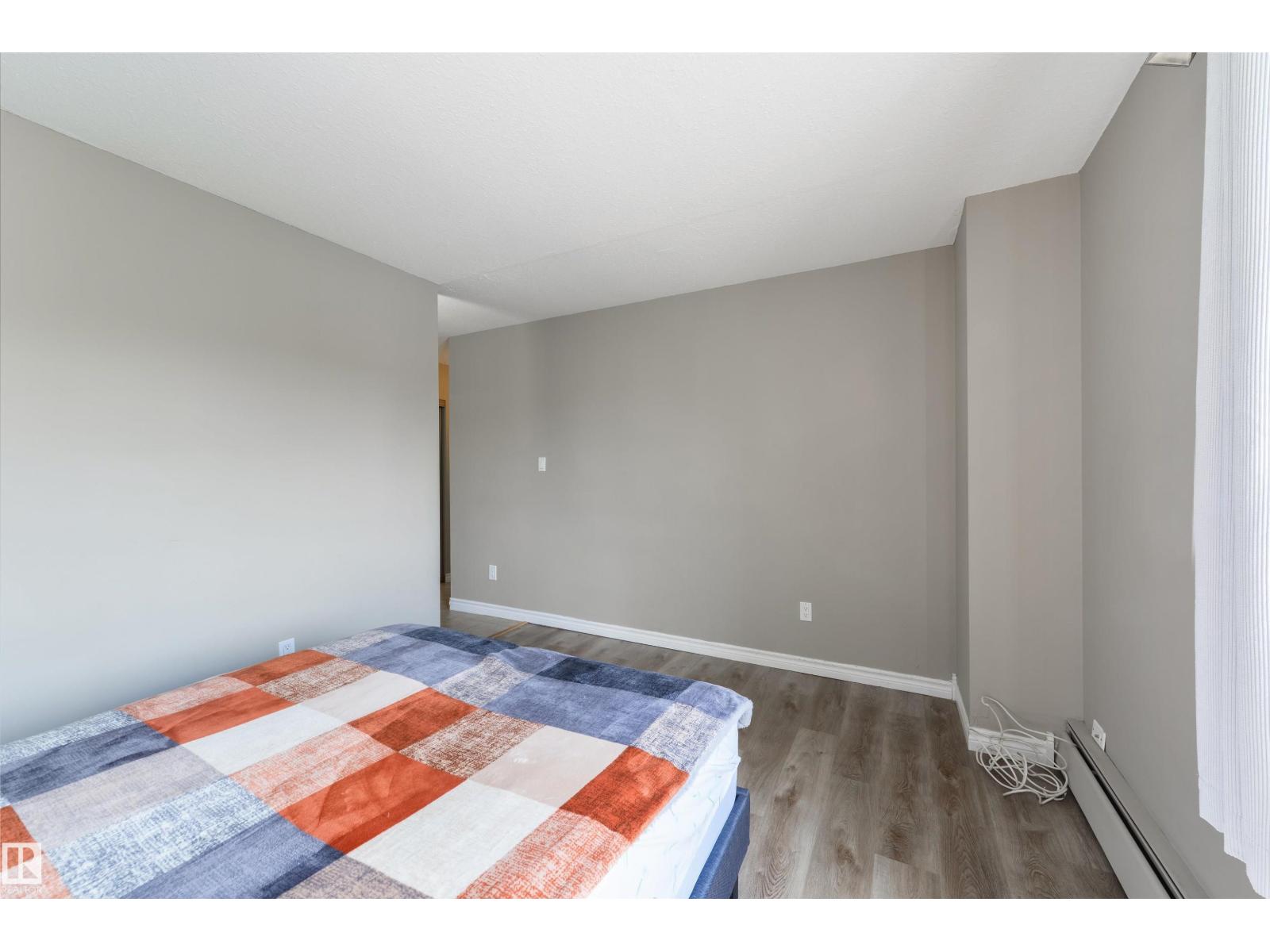 #401 11026 106 St Nw Property Photo 24