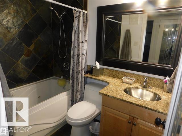 #101 10745 83 Av Nw Property Photo 10
