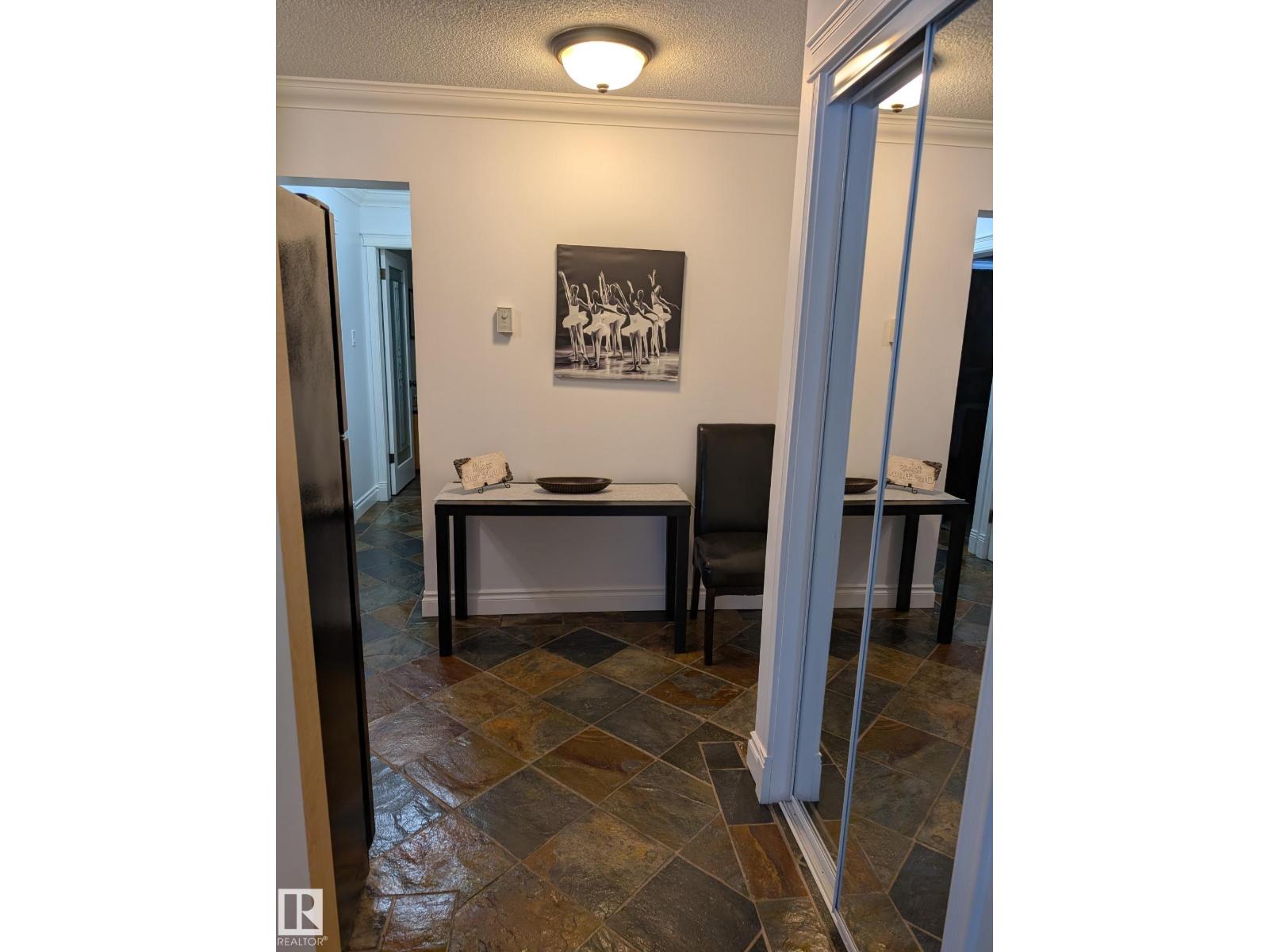 #101 10745 83 Av Nw Property Photo 18