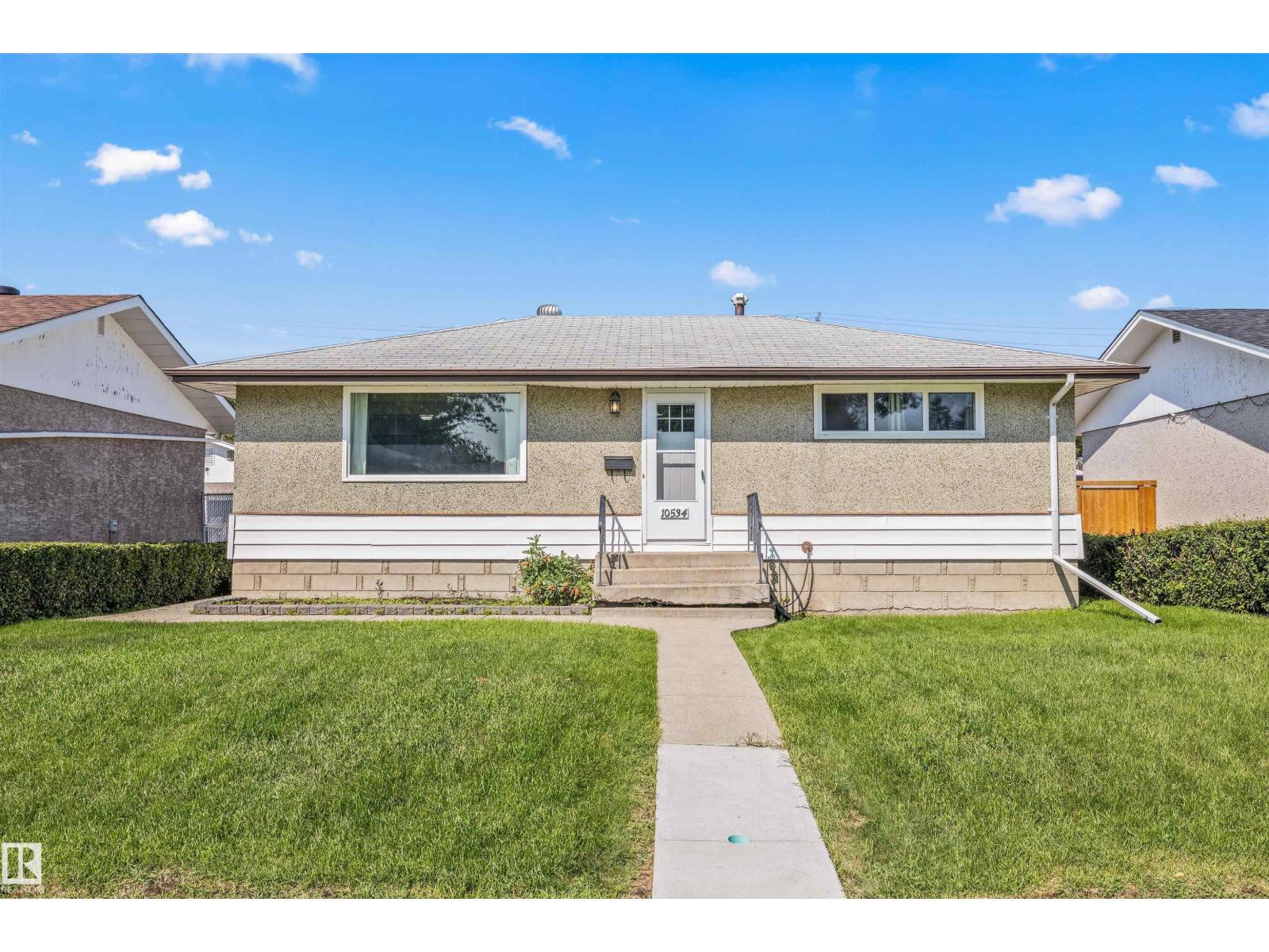 10534 163 ST NW Property Photo 1