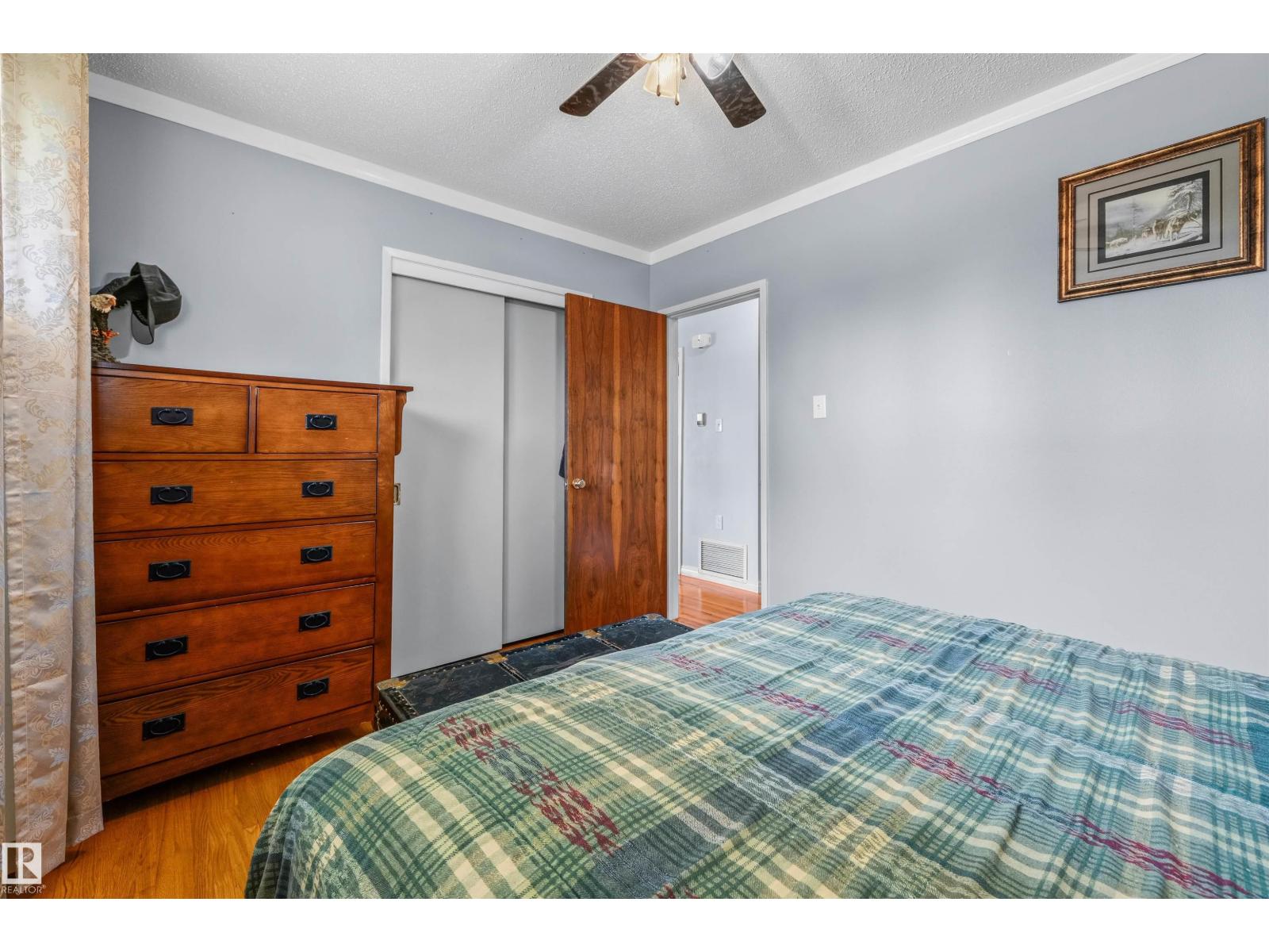 10534 163 St Nw Property Photo 17