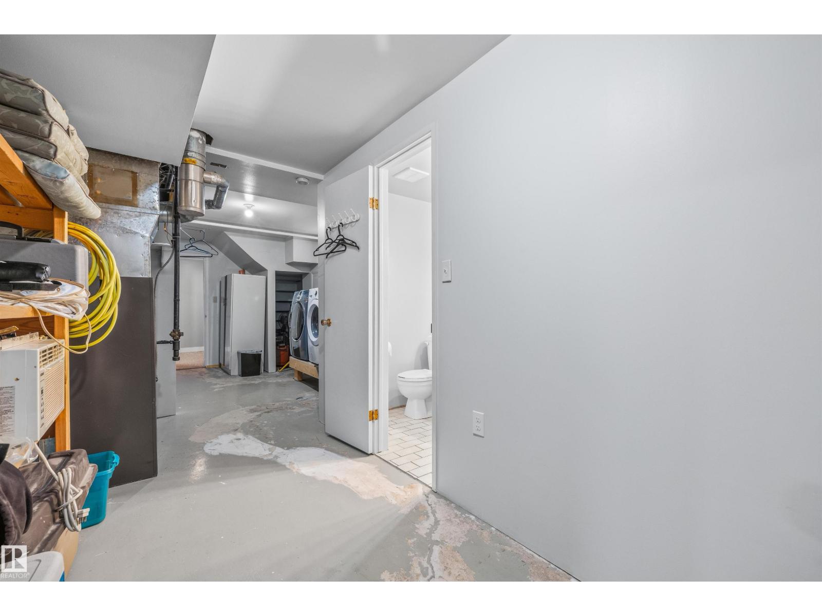 10534 163 St Nw Property Photo 28