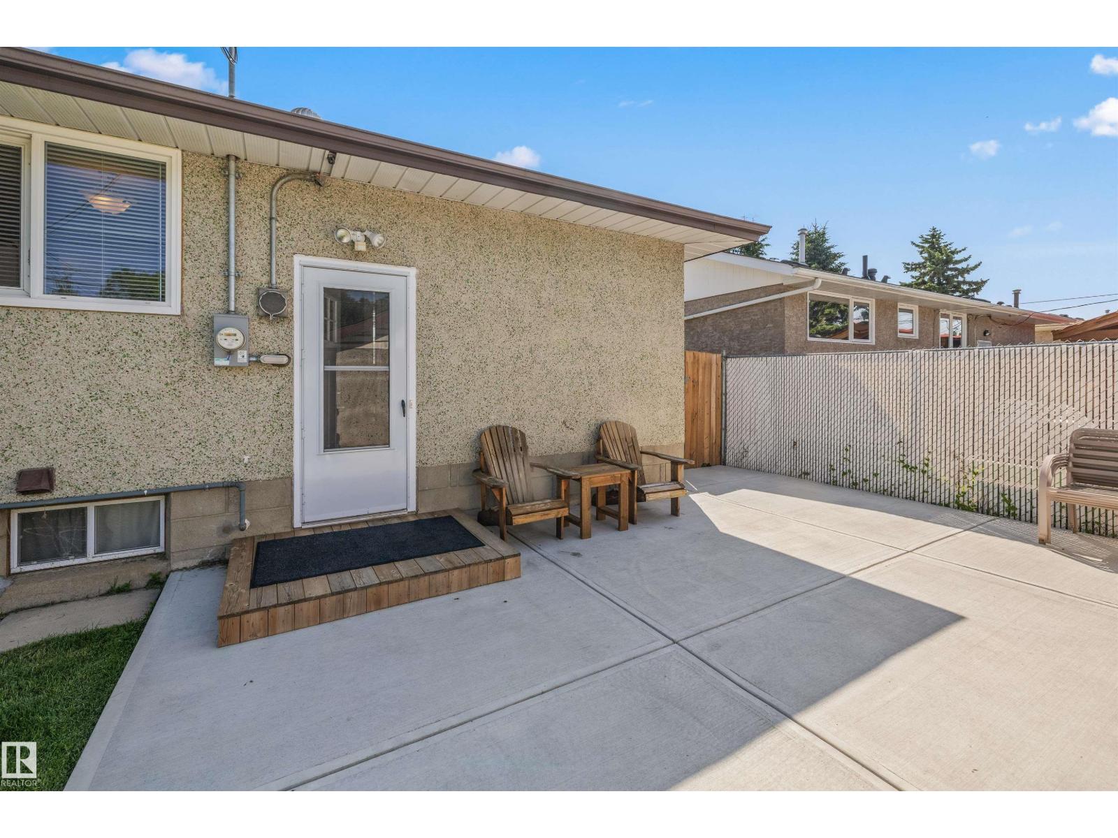 10534 163 St Nw Property Photo 37