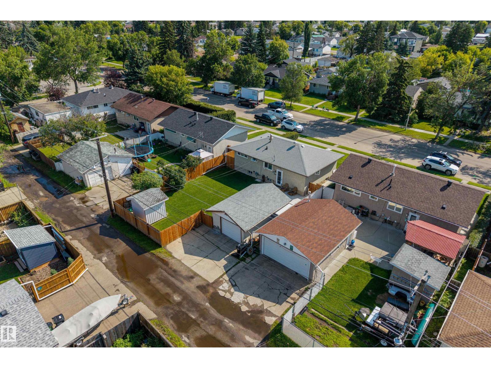 10534 163 St Nw Property Photo 41