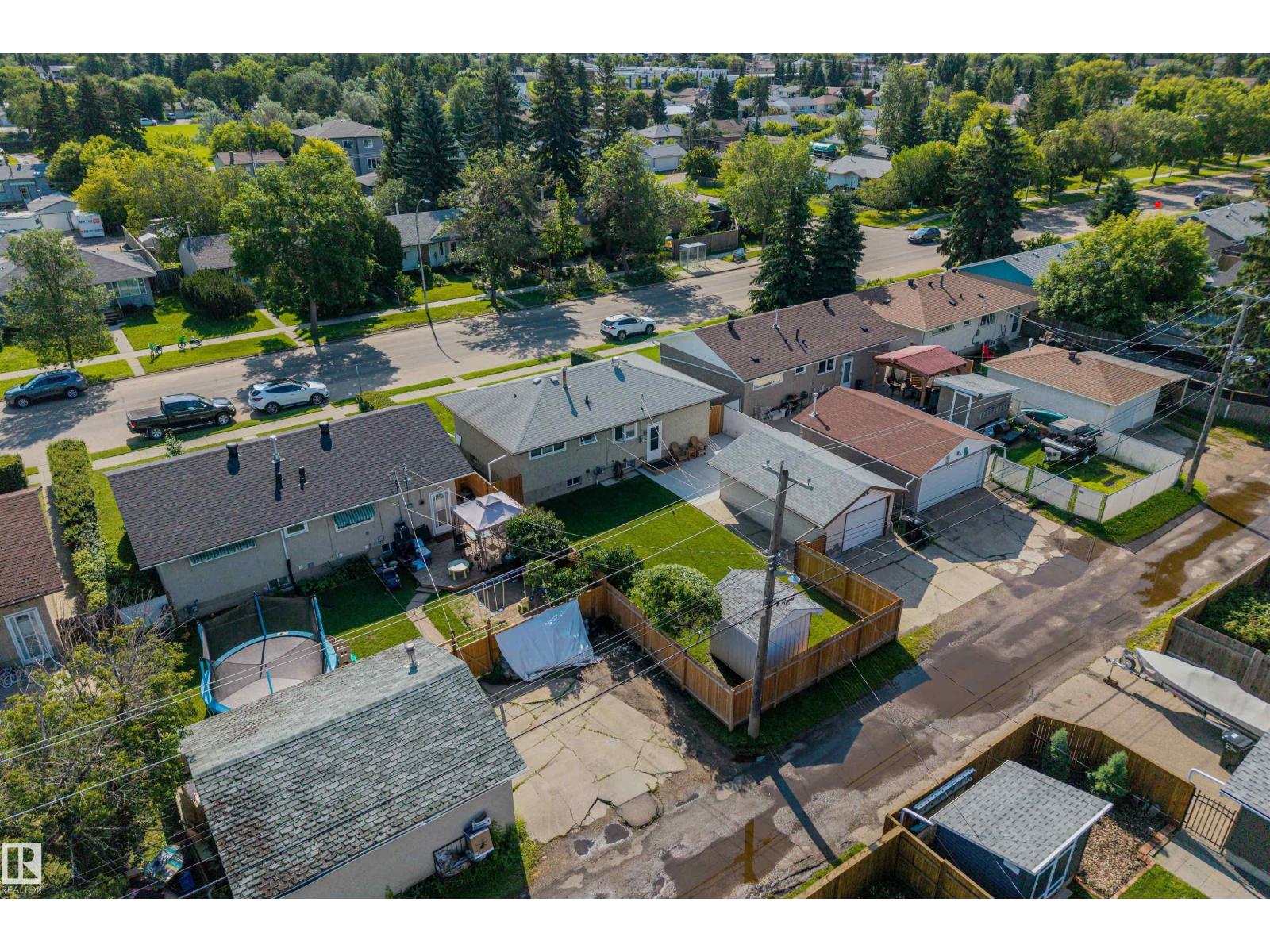 10534 163 St Nw Property Photo 42
