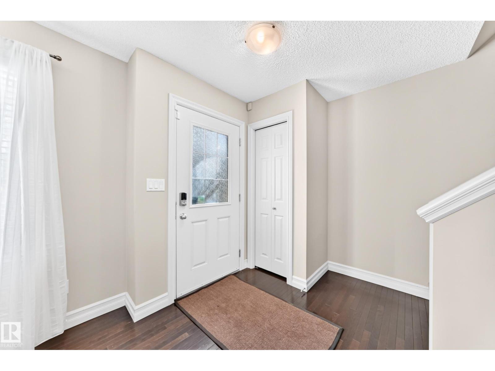 5321 3 Av Sw Property Photo 3