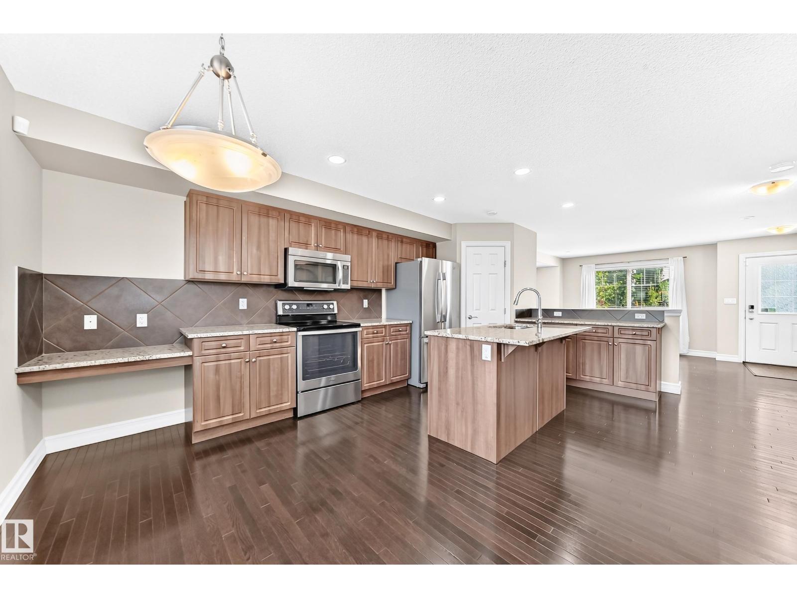 5321 3 Av Sw Property Photo 6
