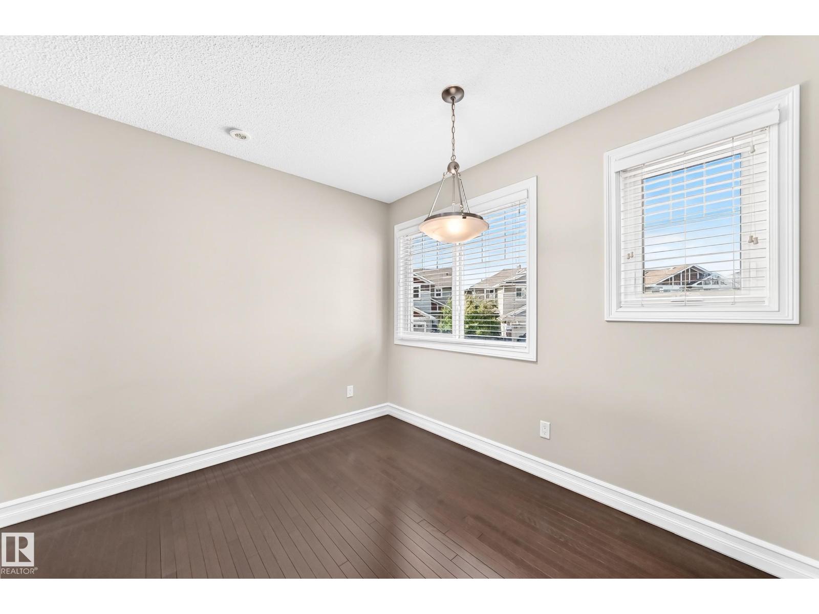5321 3 Av Sw Property Photo 12