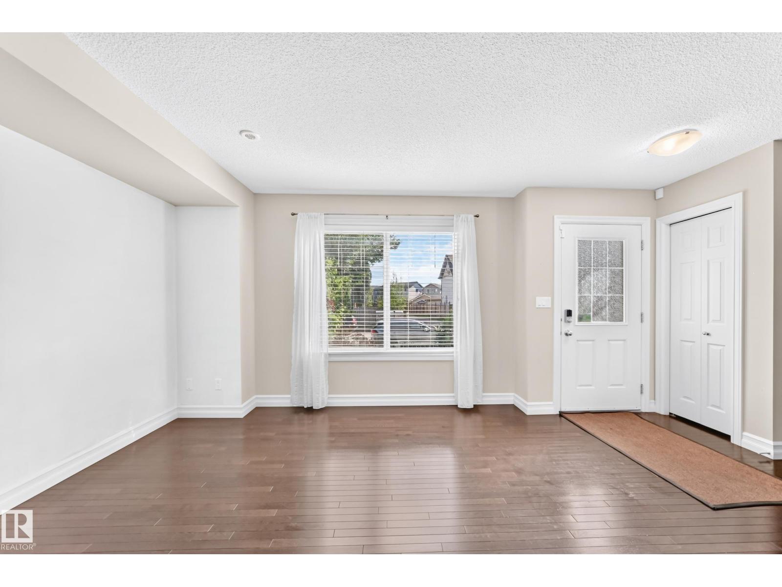 5321 3 Av Sw Property Photo 16