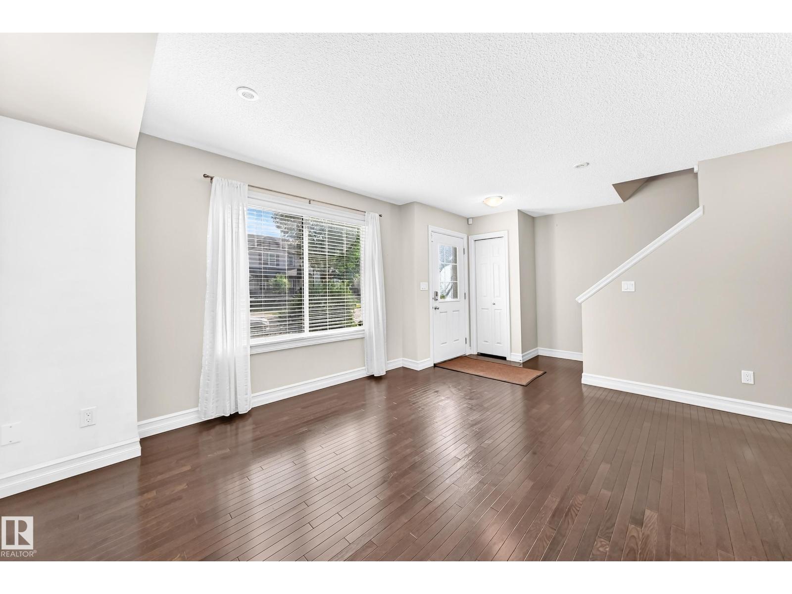 5321 3 Av Sw Property Photo 17