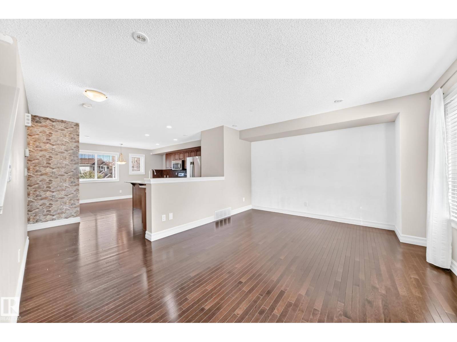 5321 3 Av Sw Property Photo 19