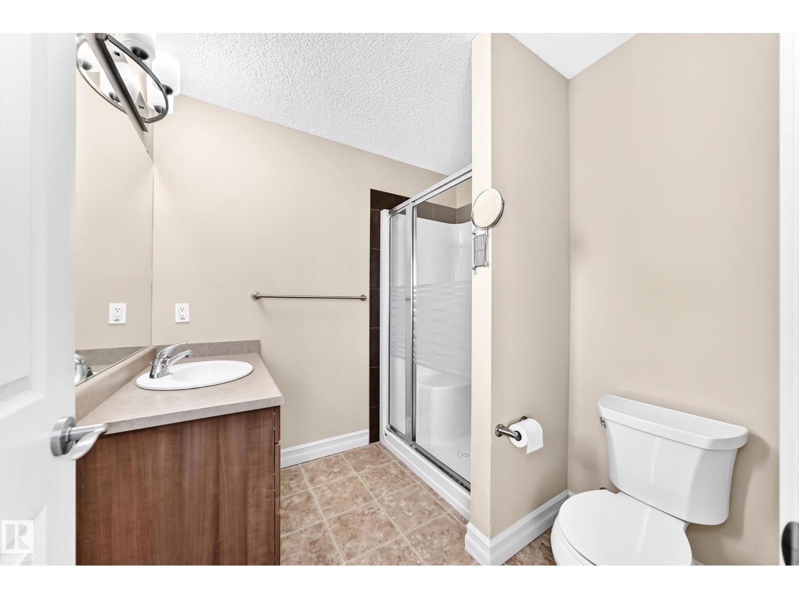 5321 3 Av Sw Property Photo 31