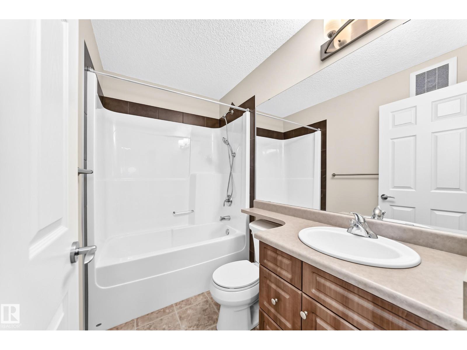 5321 3 Av Sw Property Photo 36