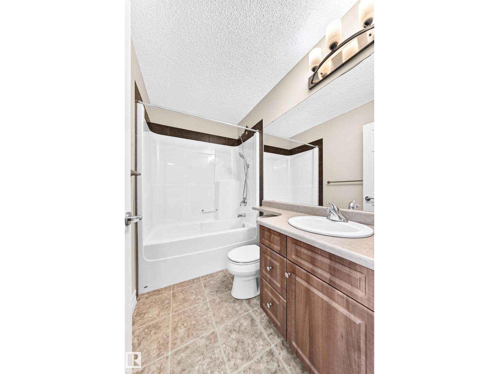 5321 3 Av Sw Property Photo 37