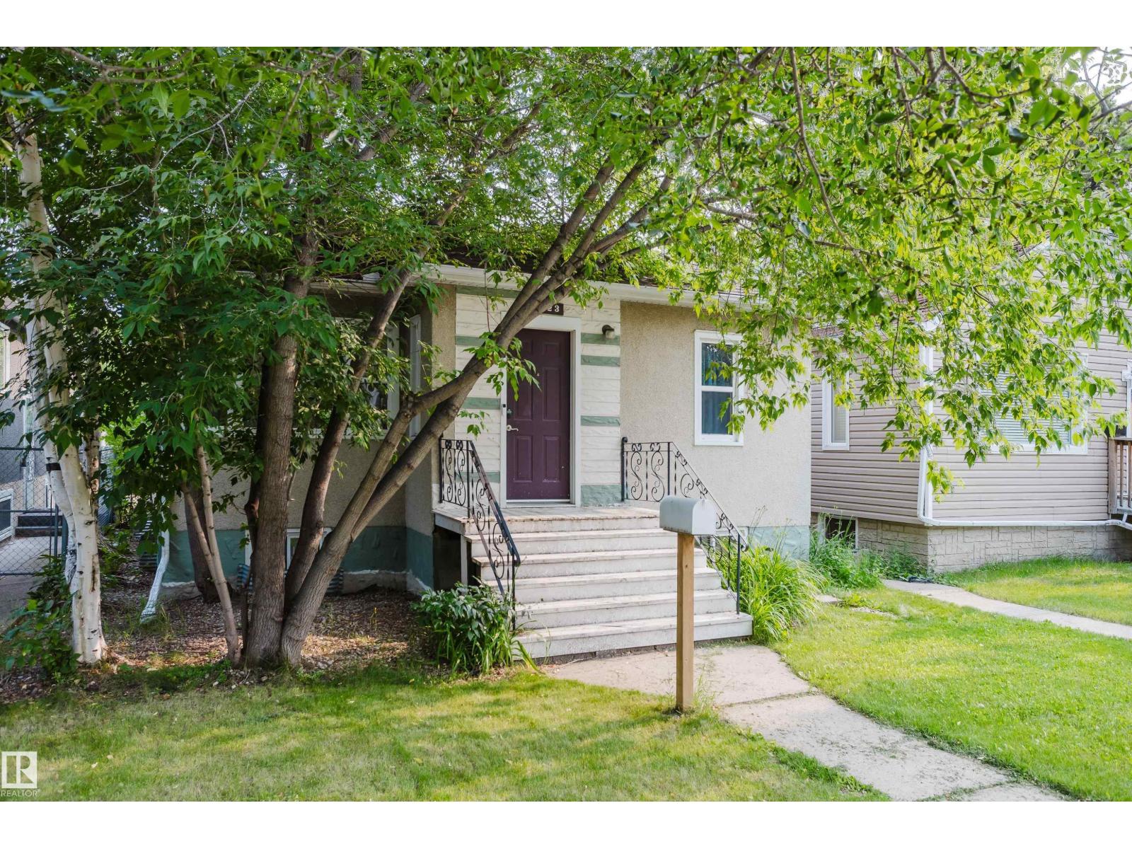 10623 76 Av Nw Property Photo 2