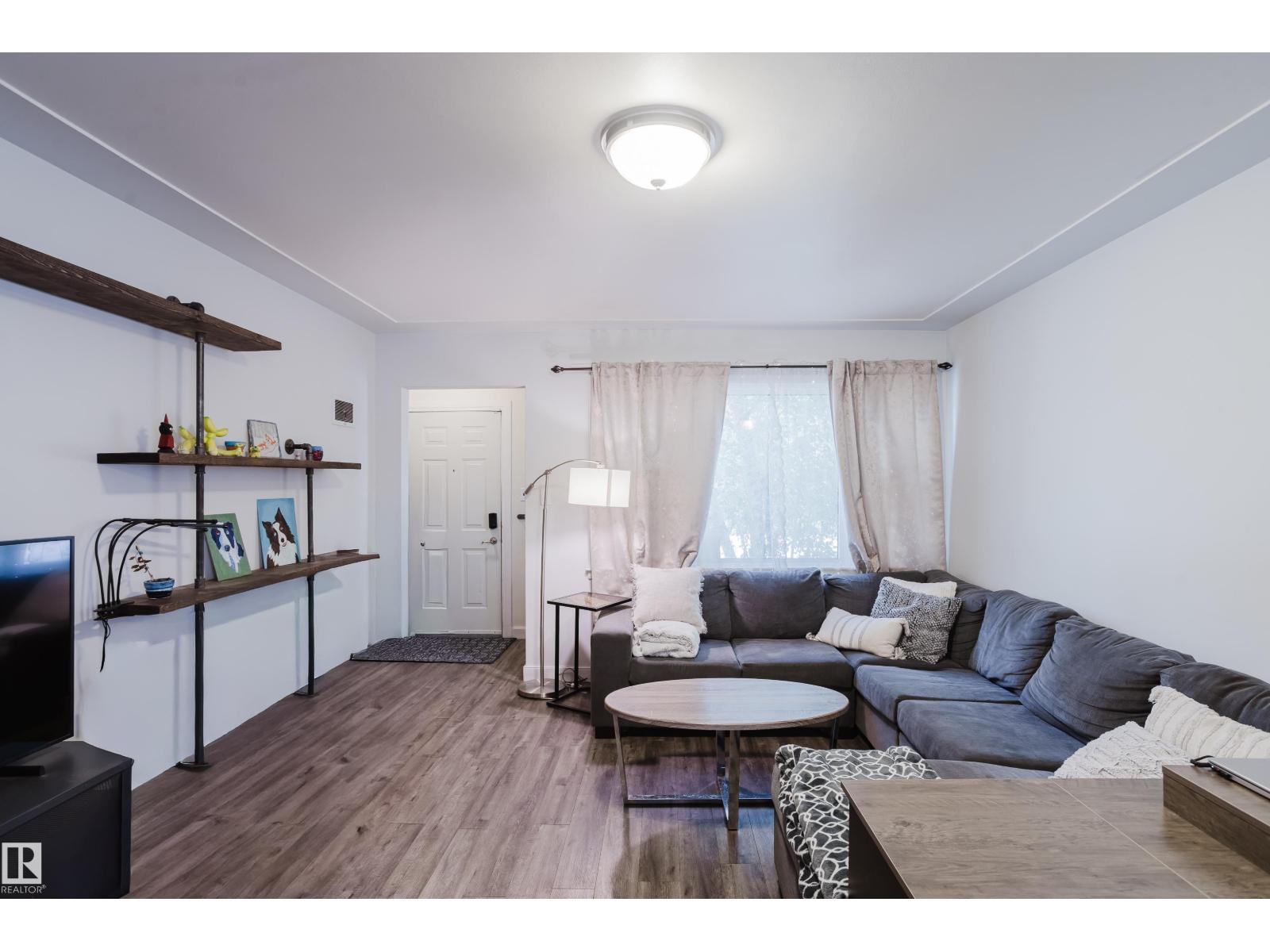 10623 76 Av Nw Property Photo 6