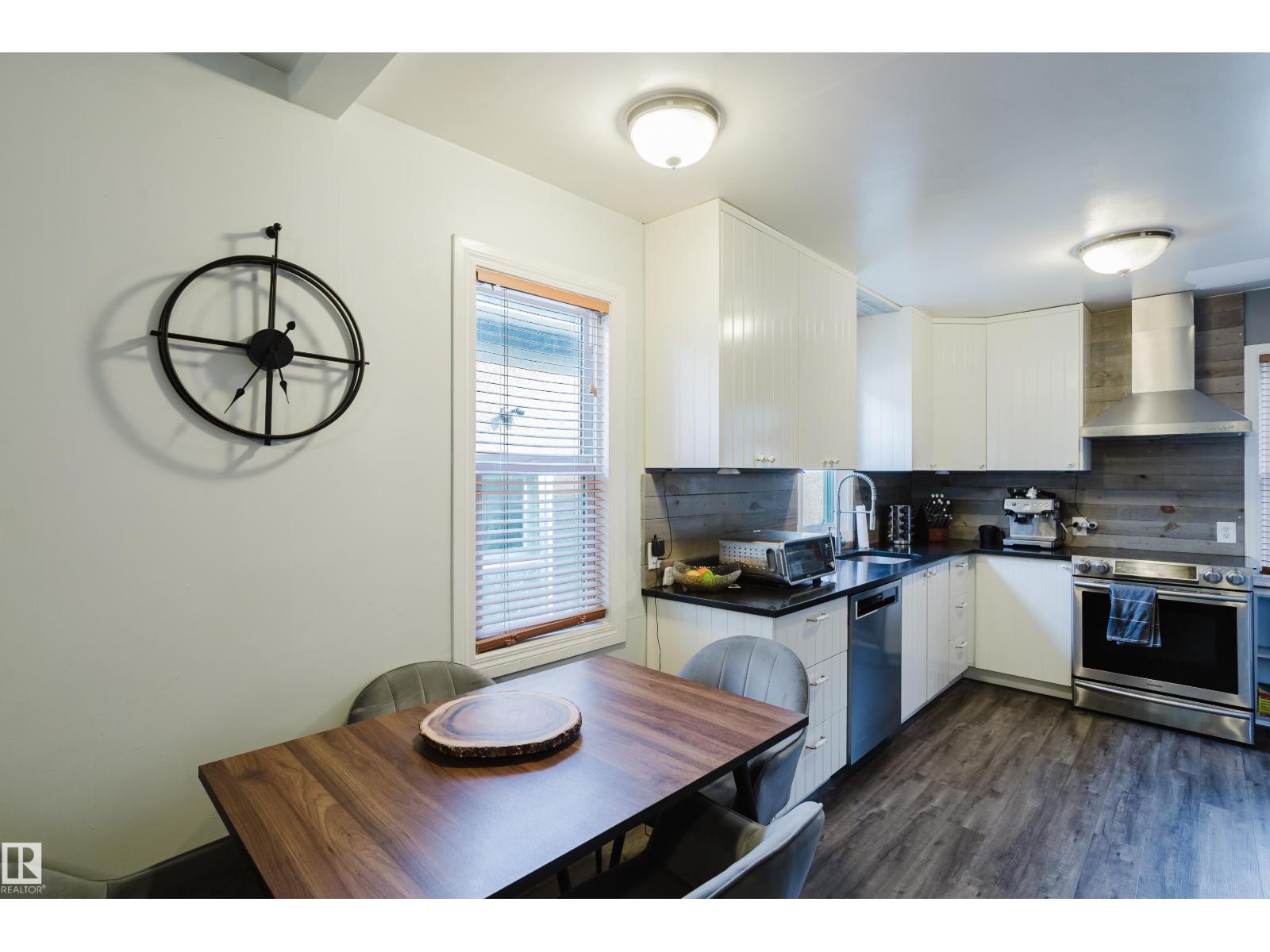 10623 76 Av Nw Property Photo 10