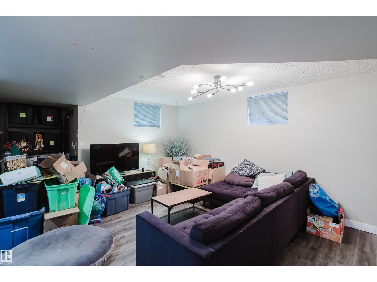 10623 76 Av Nw Property Photo 29