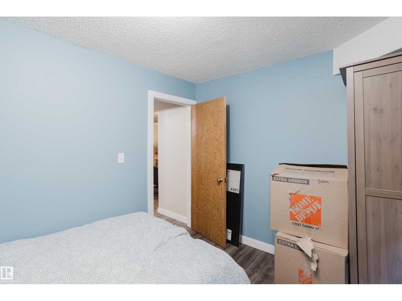 10623 76 Av Nw Property Photo 37