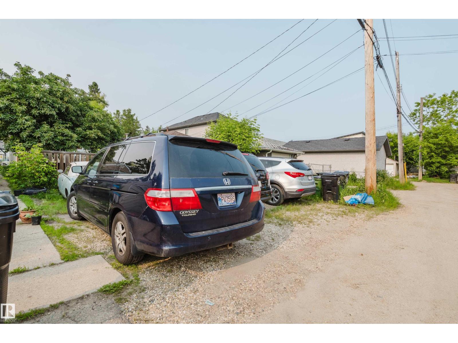 10623 76 Av Nw Property Photo 47