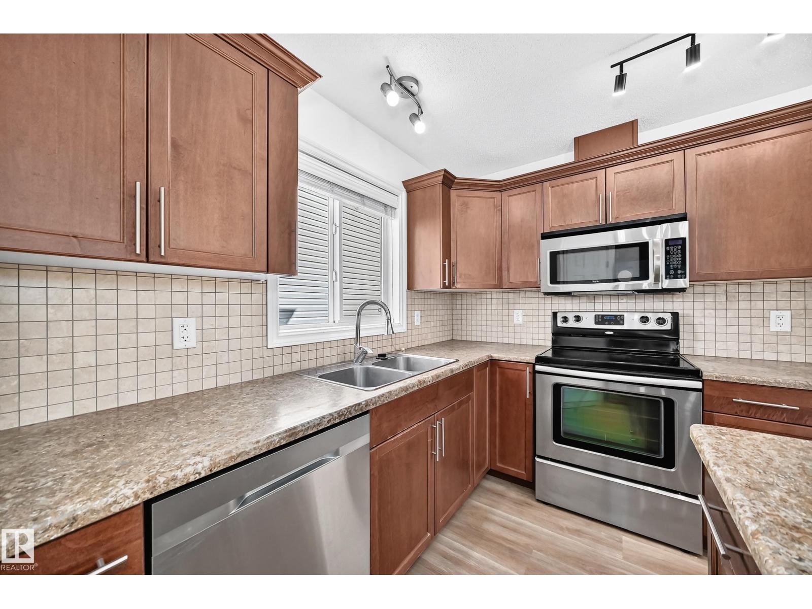 369 Brintnell Bv Nw Nw Property Photo 6