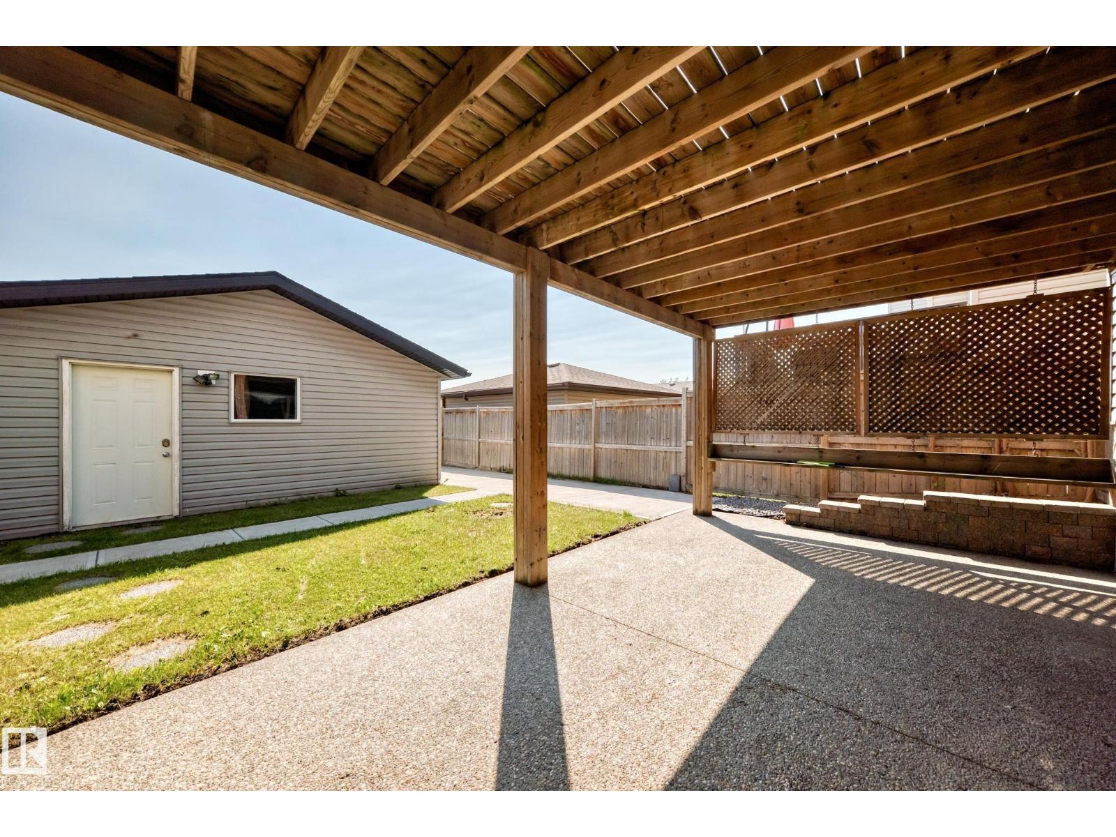 369 Brintnell Bv Nw Nw Property Photo 33