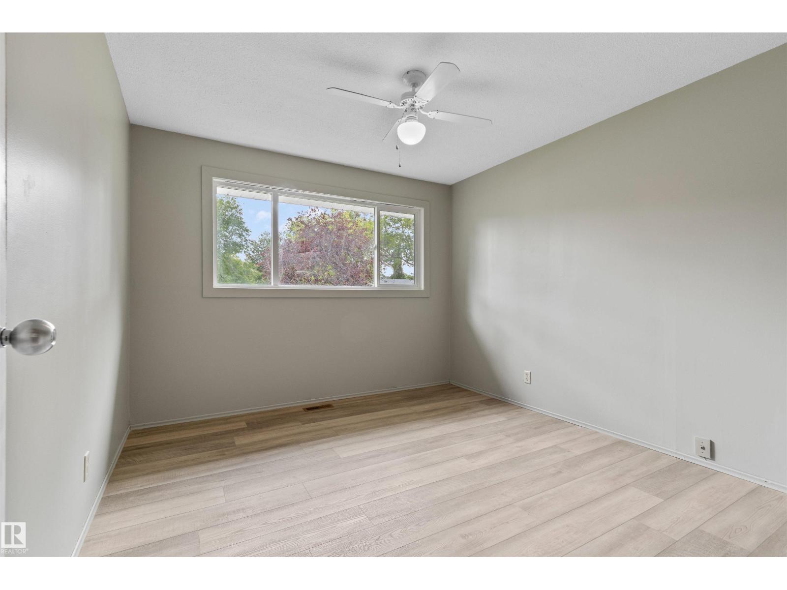 5013 46 St Property Photo 17