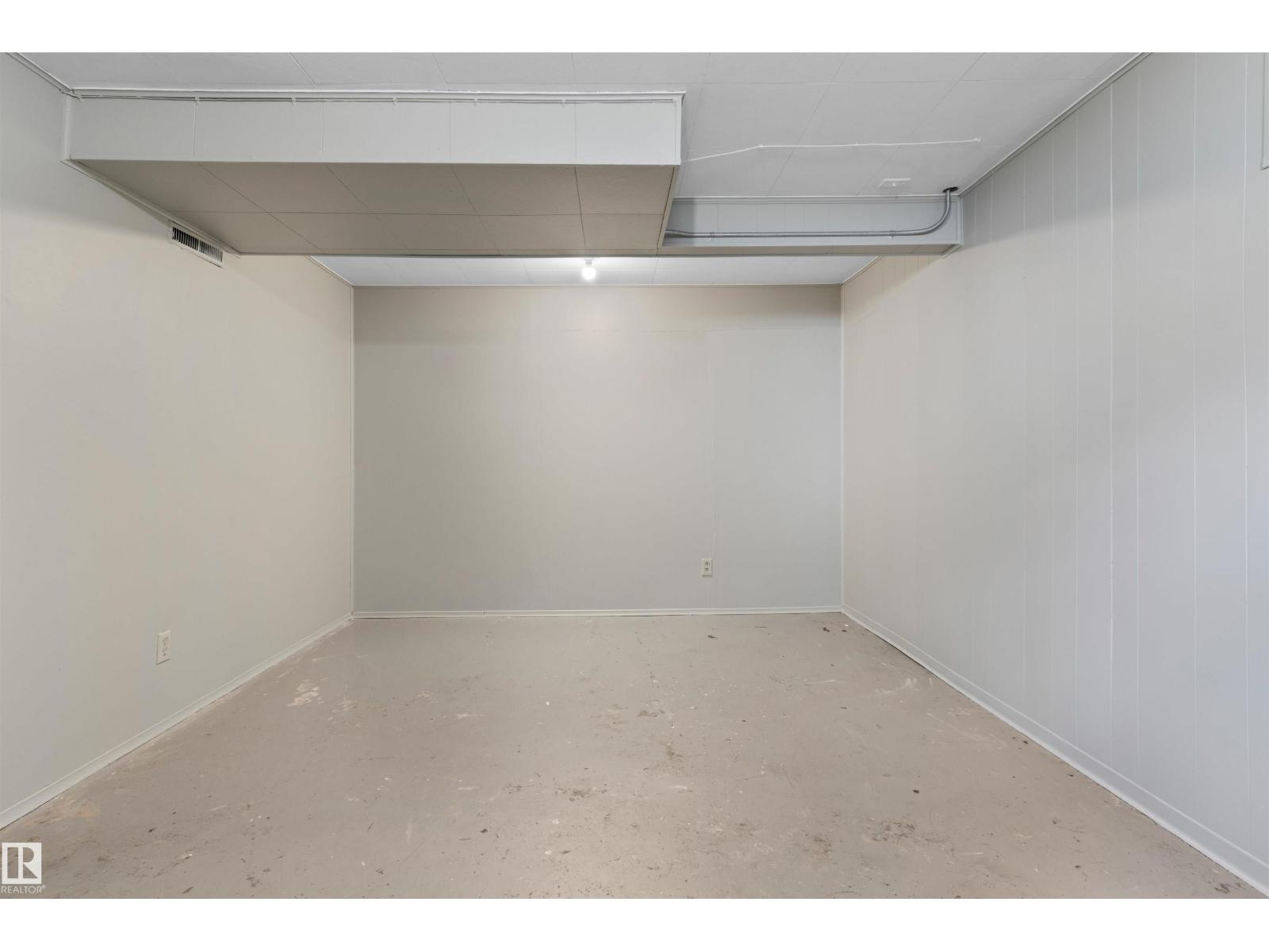 5013 46 St Property Photo 21
