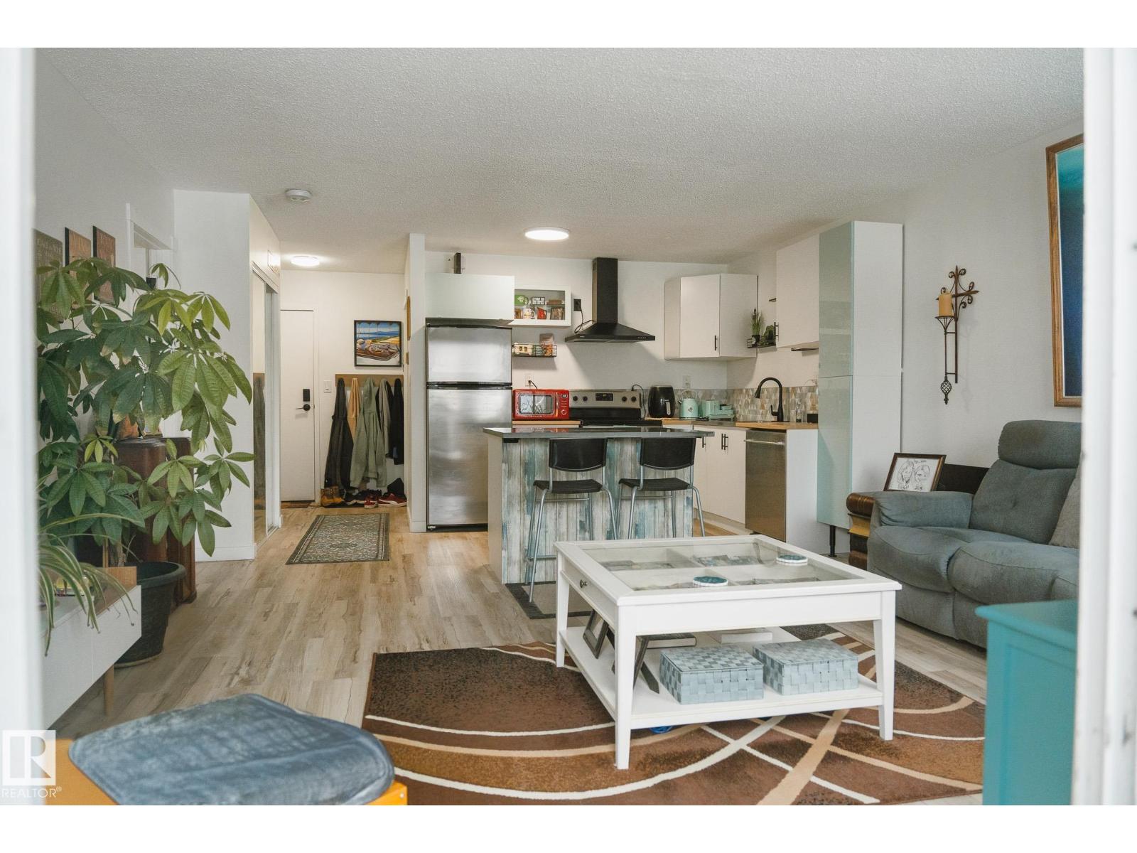 #303 10432 76 Av Nw Property Photo 7