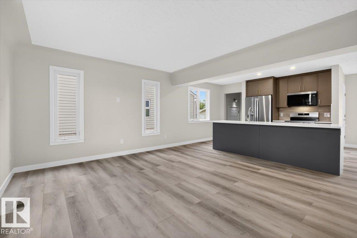 9723 65 Av Nw Property Photo 9