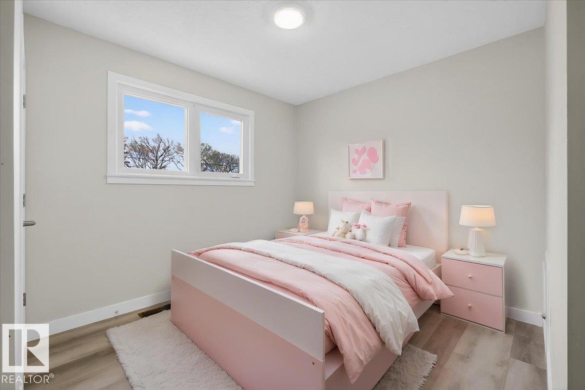 9723 65 Av Nw Property Photo 25