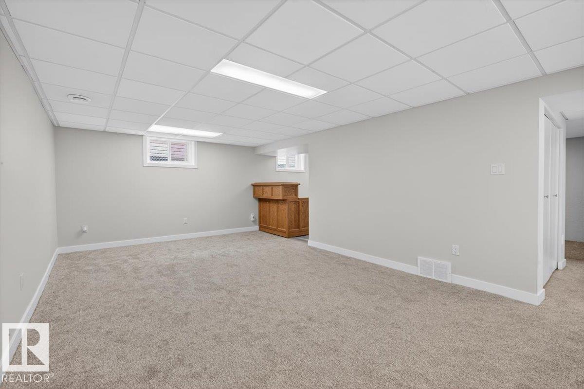 9723 65 Av Nw Property Photo 34