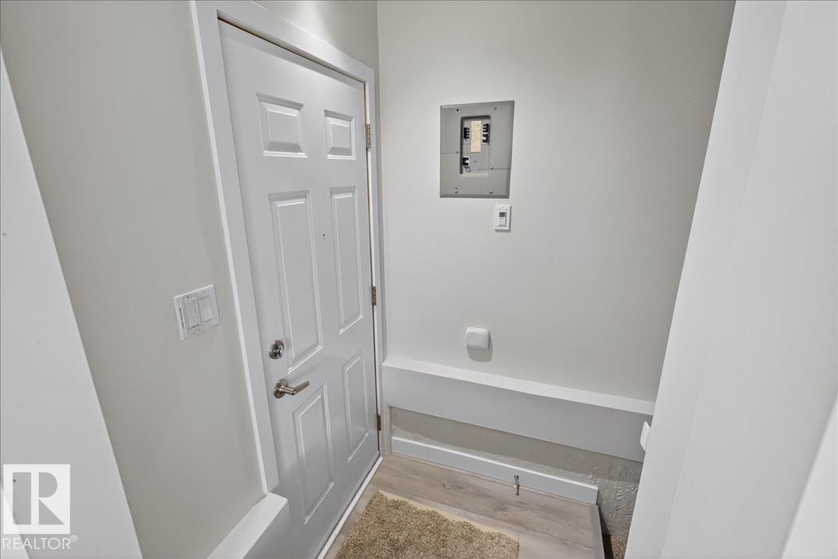 9723 65 Av Nw Property Photo 39